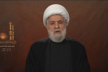 نعیم قاسم: از ایران به خاطر پول و سلاح تشکر می‌کنیم / ما کنار فلسطین و در مقابل یزید زمان ایستاده‌ایم